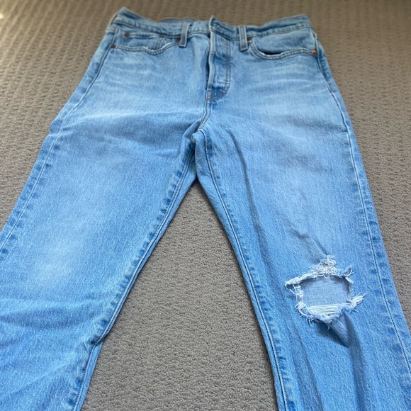 Levi’s Wedgie distressed Denim size 29 - Picture 2 of 3